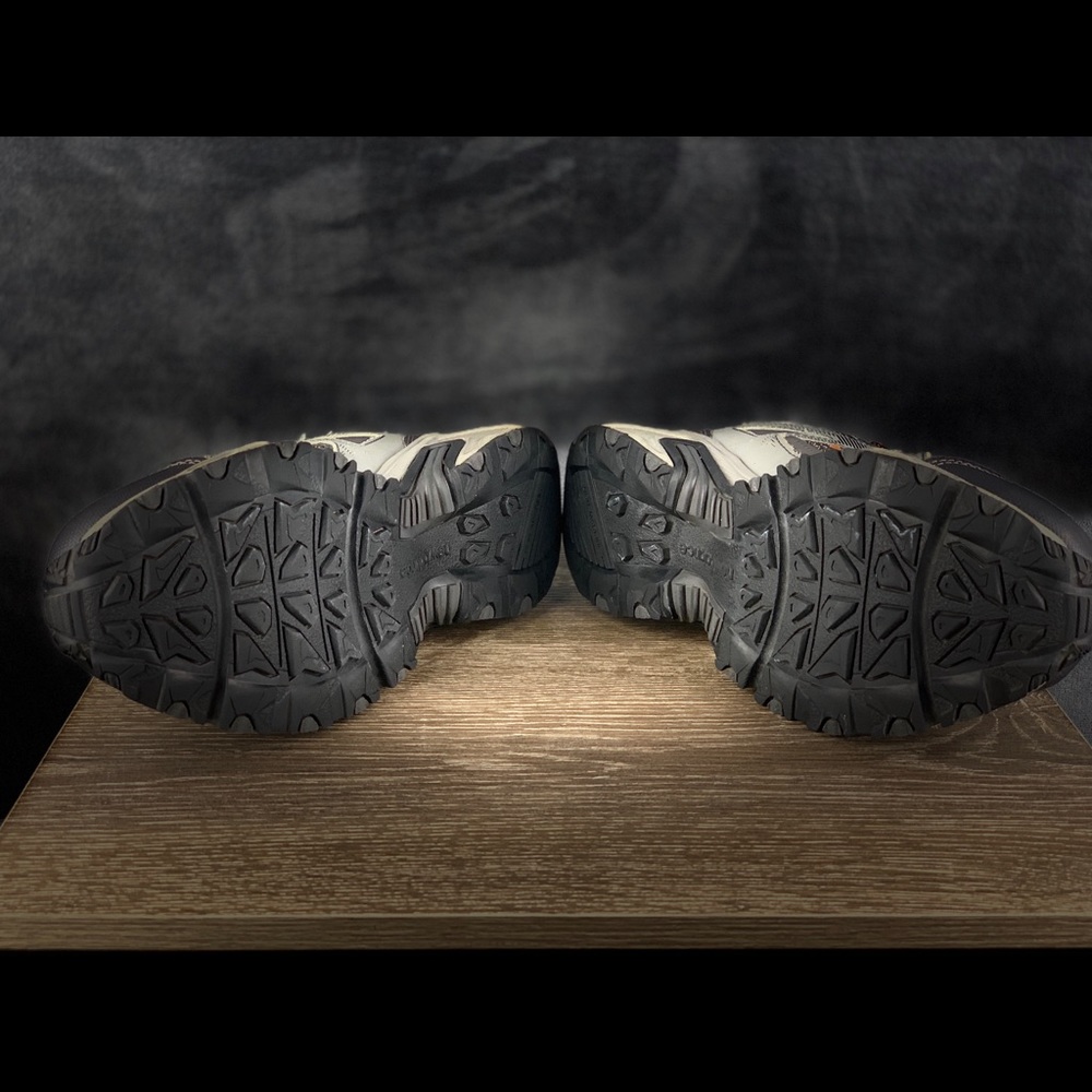 SOLD New Balance 481v3 Trail Running Shoes - Picture 6 of 8